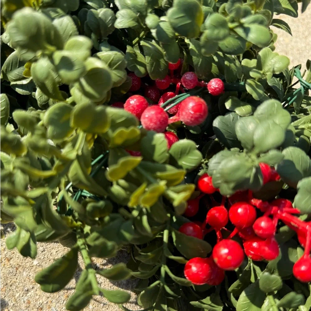 Frontgate Garland - 6 ft - NWT